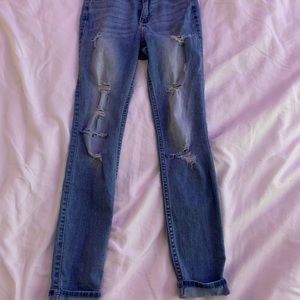 HOLLISTER ripped jeans